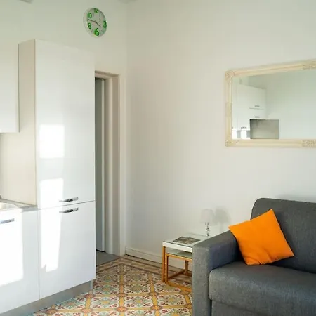 Pad Apartment