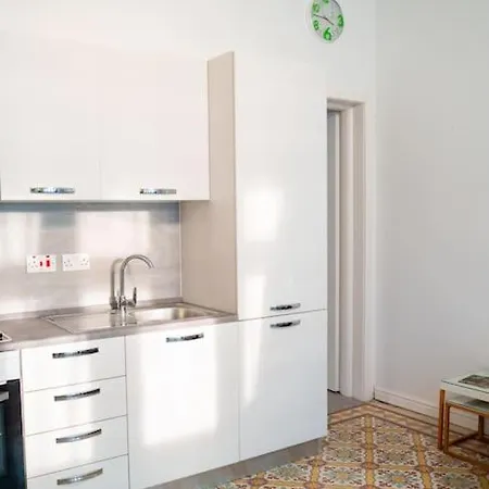 Apartament Pad Gzira